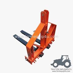 China PF700  - Tractor Implements 3point Hitch Pallet Forks 700kgs; Tractor Fork Pallet For Farm Moving goods supplier